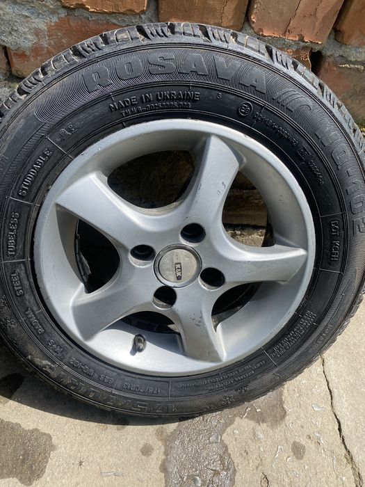 Продам Диски 13 4;98. ЕТ 35 з резиною