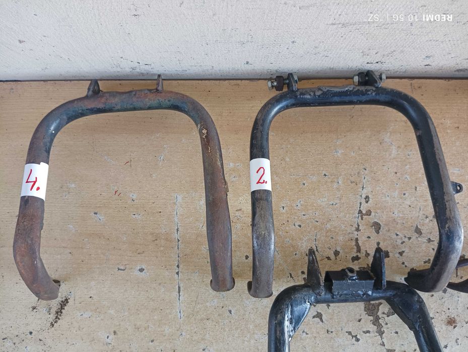 WSK - części - stopki centralne - 4 sztuki