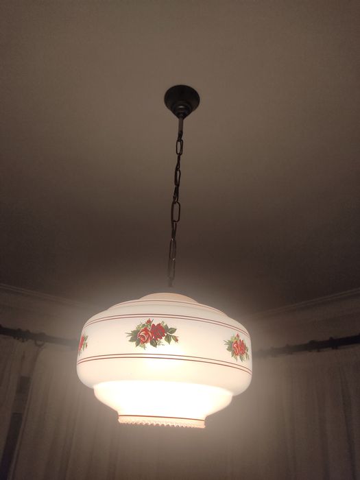 Candeeiro de uma e três lâmpadass