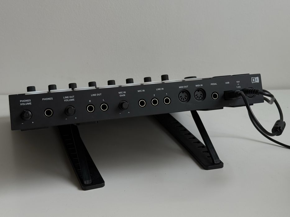 Native Instruments Maschine mk3 - kontroler