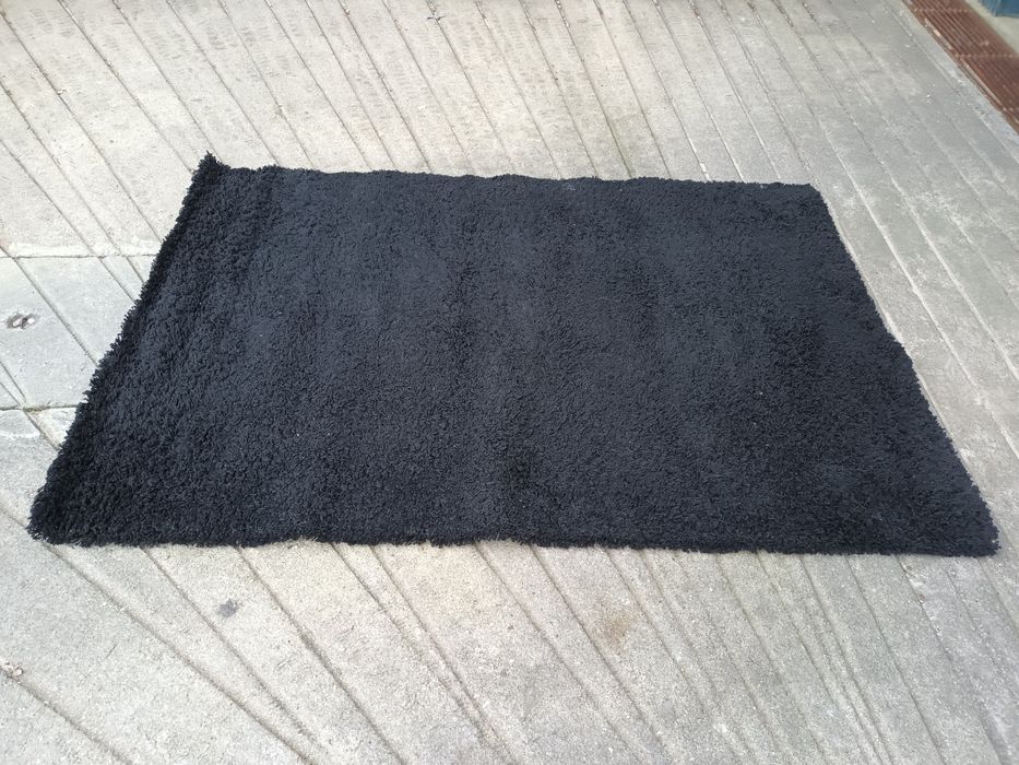 Tapete rectangular preto.64862017207169122