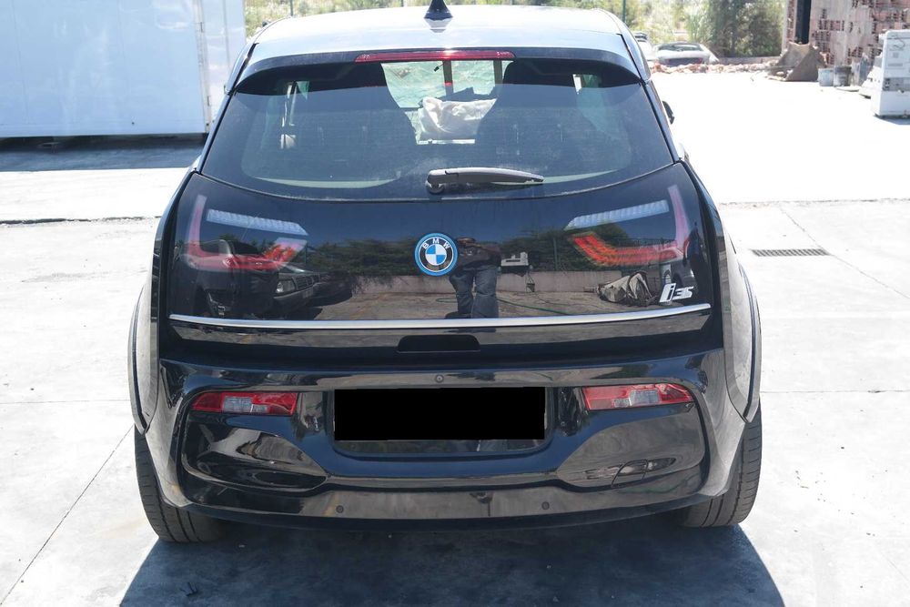 BMW i3 i3s acidentado (IVA dedutível)