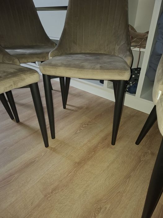 krzesel do salonu velurowe 4 szt okazja tanio
