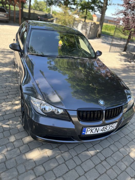 BMW E90 2005 rok