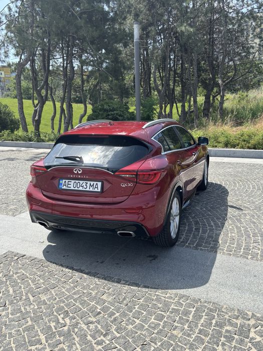 Продам infinity qx30