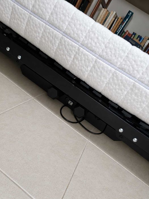 Cama elétrica e colchão