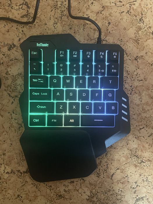 Klawiatura gamingowa Redthunder
