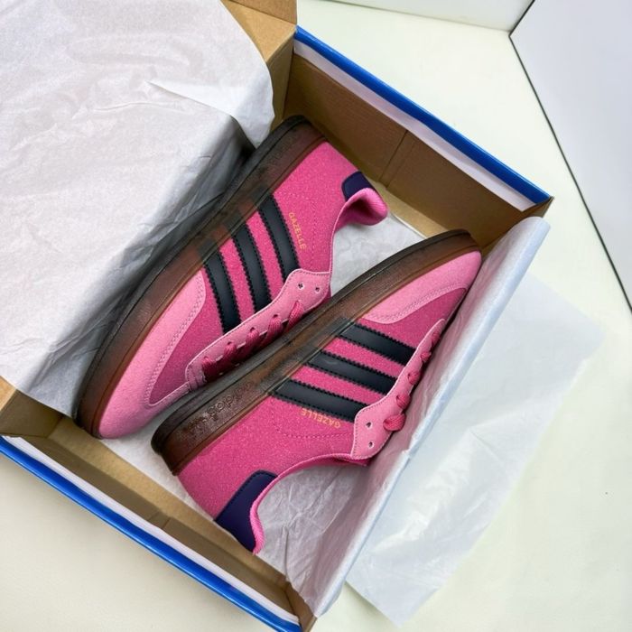Кросівки adidas gazelle pink