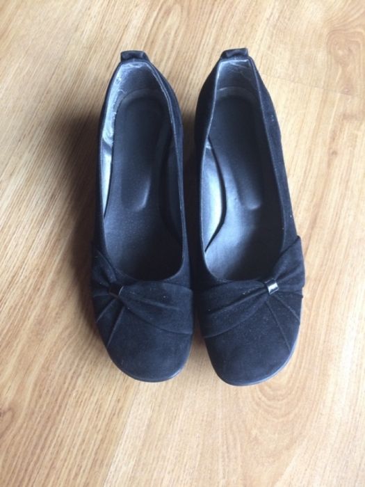 Buty damskie zamszowe baleriny 37