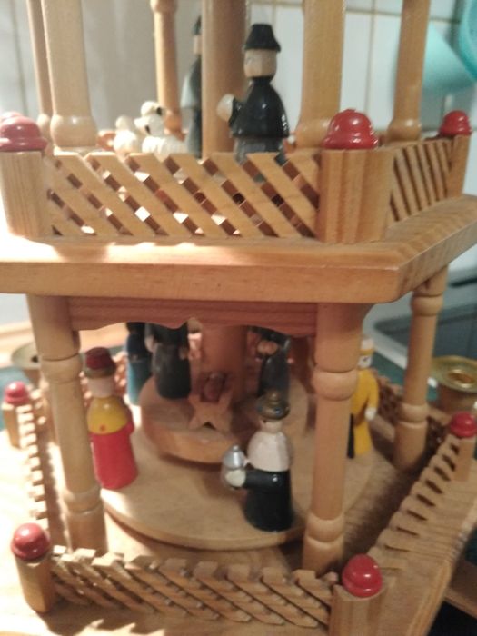 Piramida świąteczna Bożonarodzeniowa wys.43 cm