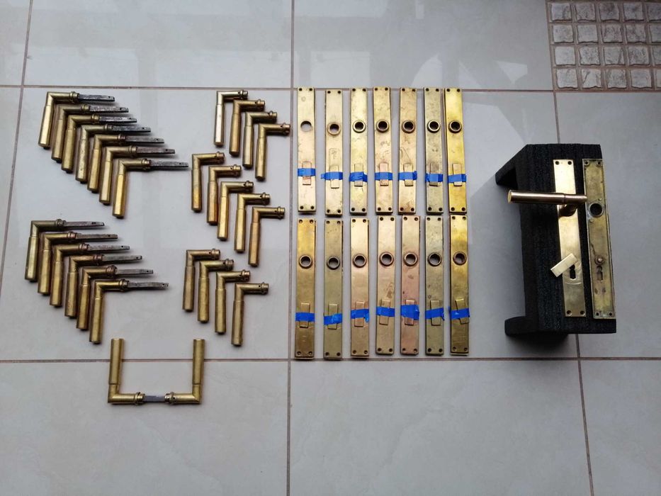 Antyczne Bauhaus mosiężne klamki F. Kramer lata 30 - 15 kmpl.