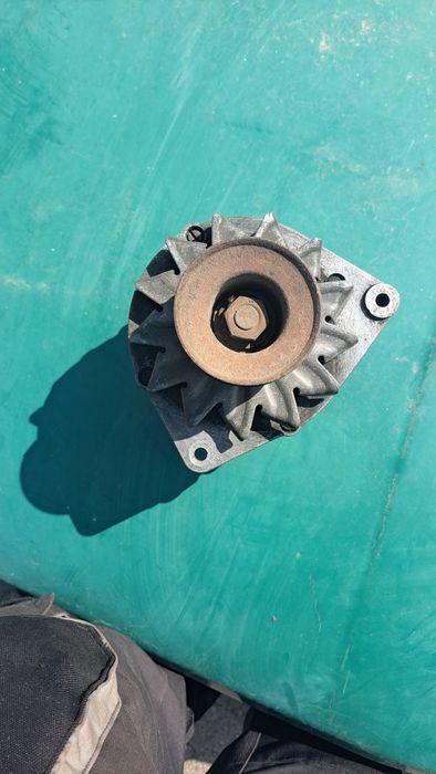 Генератор passat golf jetta vento t3 caddy 90a