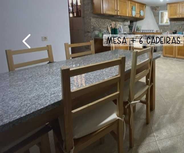 Mesa com tampo em granito + 6 cadeiras