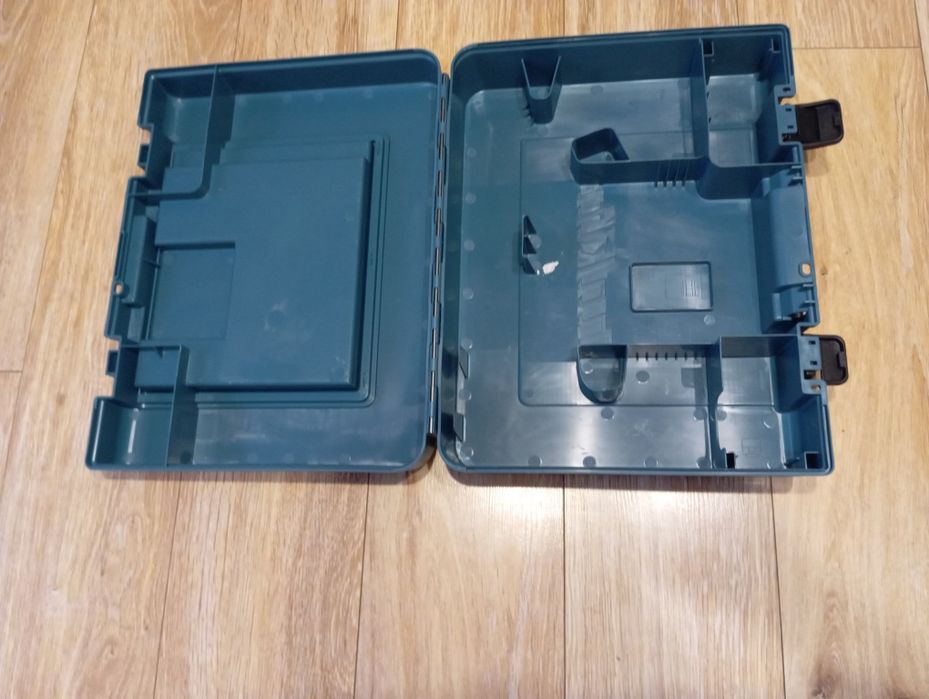 Skrzynka narzędziowa Makita nowa