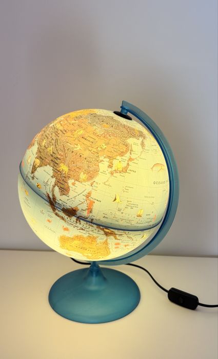 Globo Terrestre Infantil Educativo com Iluminação