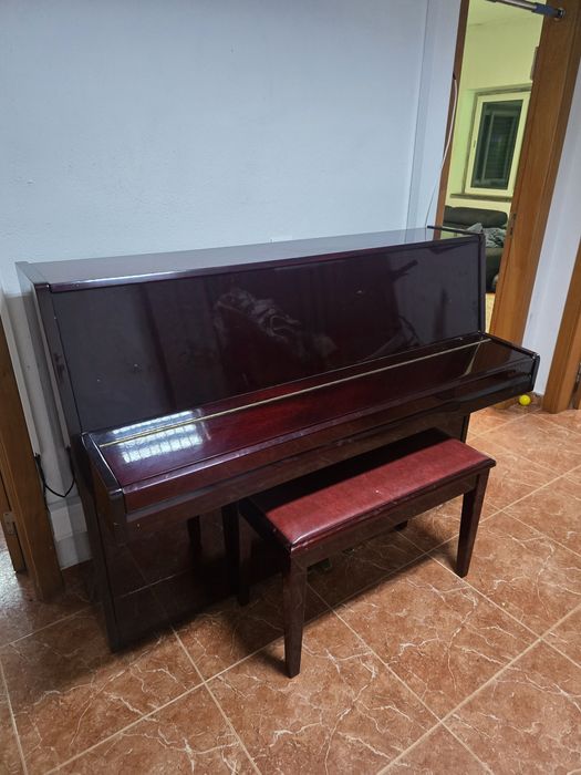 Piano SAMICK com banco