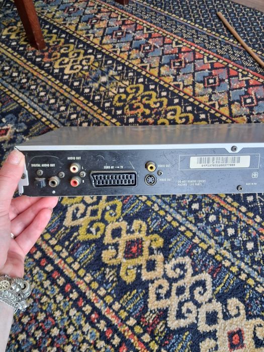DVD Grundig wszystko sprawne.