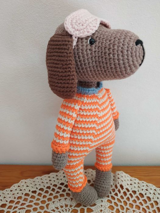 Piesek w piżamie - amigurumi