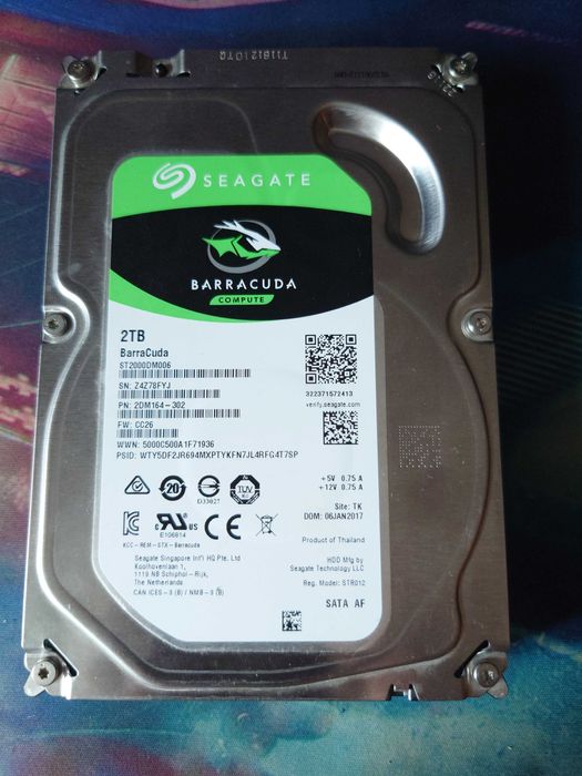 Жорсткі диски (HDD) Seagate та Western Digital (WD)