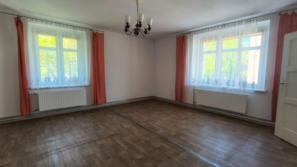 Nysa centrum 106m w kamienicy - Więcej