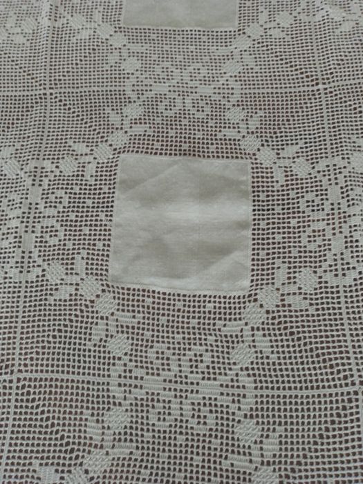 Toalha de renda feita a mão