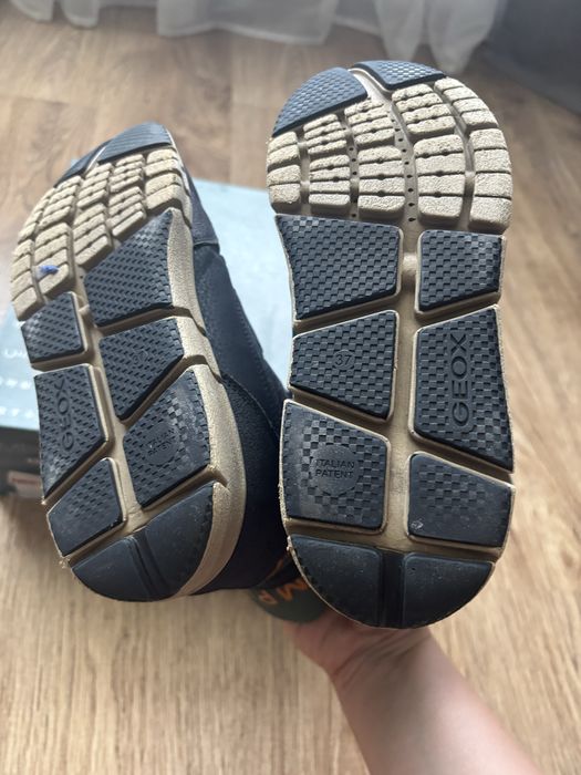 Шкіряні кросівки puma 37, зимові чоботи Geox 37
