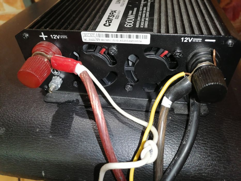 Инвертор с зарядкой