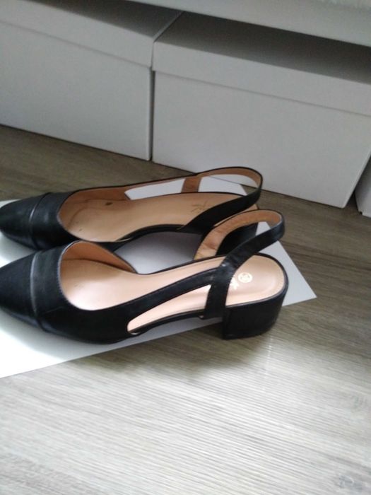 czółenka na słupku sandały 39 Sergio Todzi,