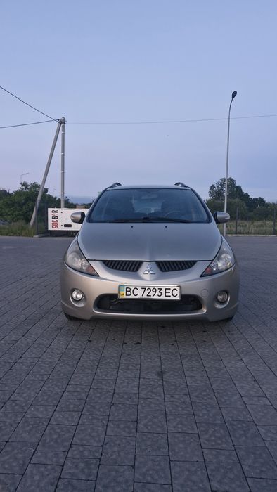 Мітсубіші Грандіс