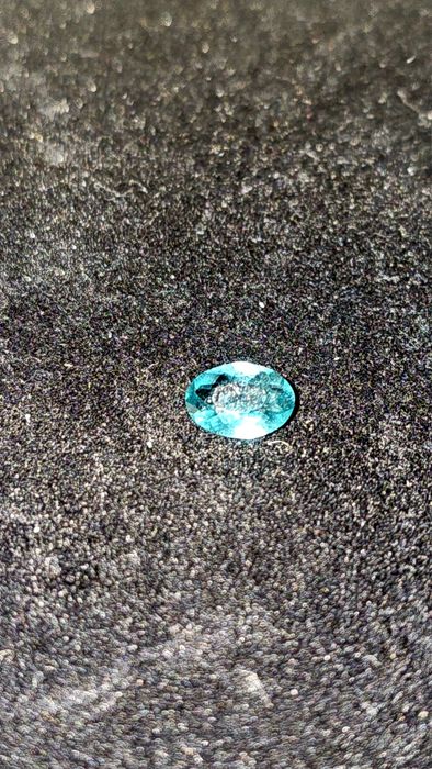 Apatita Natural Neon Blue Extra 0,495 ct – Brasil