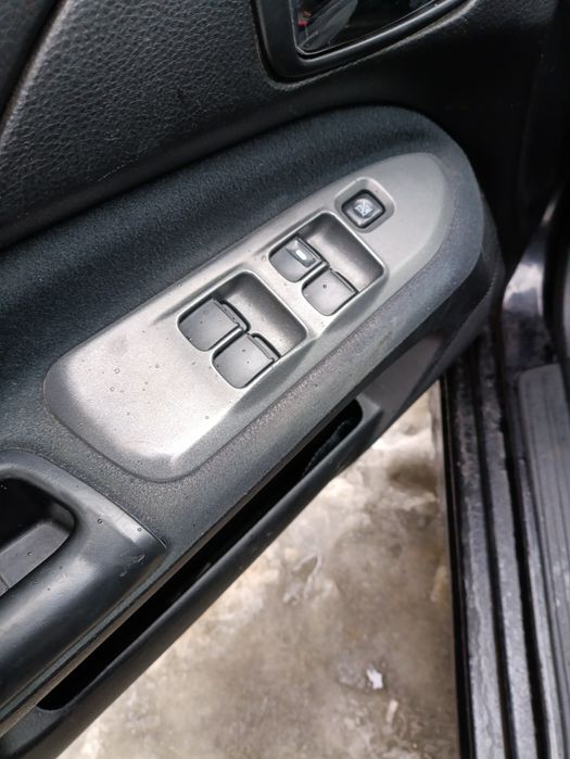 Mitsubishi Lancer 9 2.0 2003