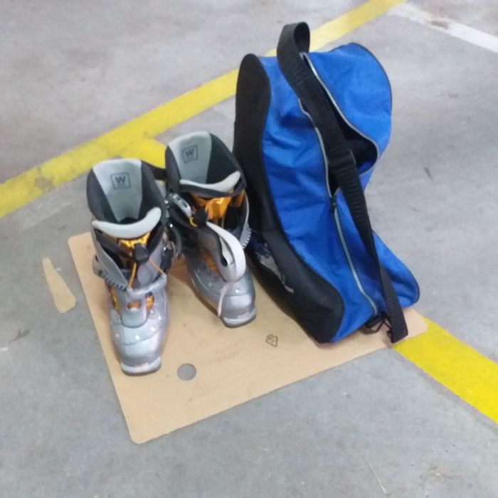 Skis e botas para senhora
