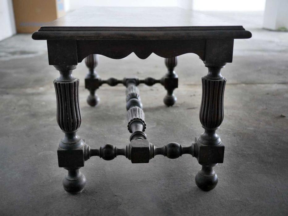Mesa de Centro em Madeira Maciça (Estilo Clássico / D. João V)