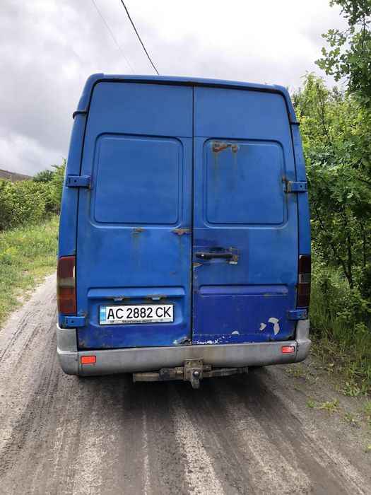 Продам Мерседес спрінтер 312. 2.9 тді. 8+1.