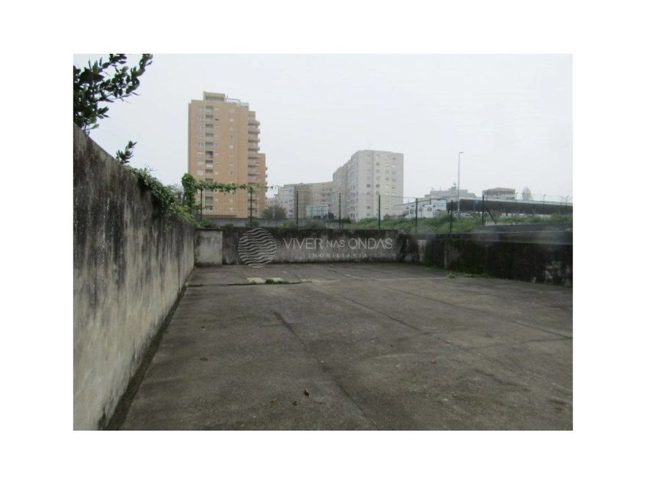 Espaço Comercial com Elevado Potencial de Rentabilidade na Boavista
