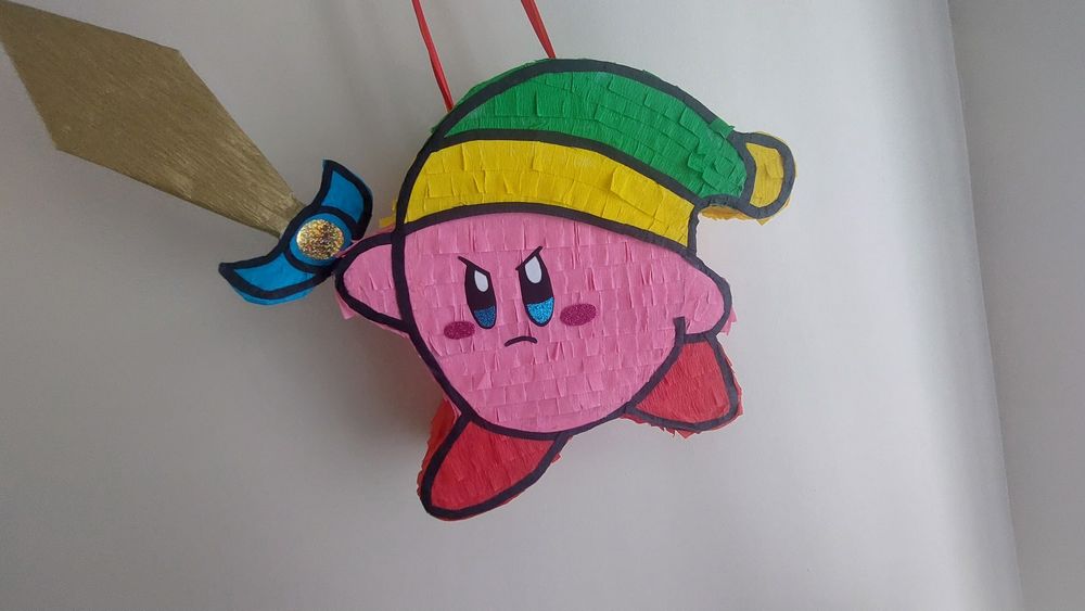 Piniata kirby z mieczykiem 35cm