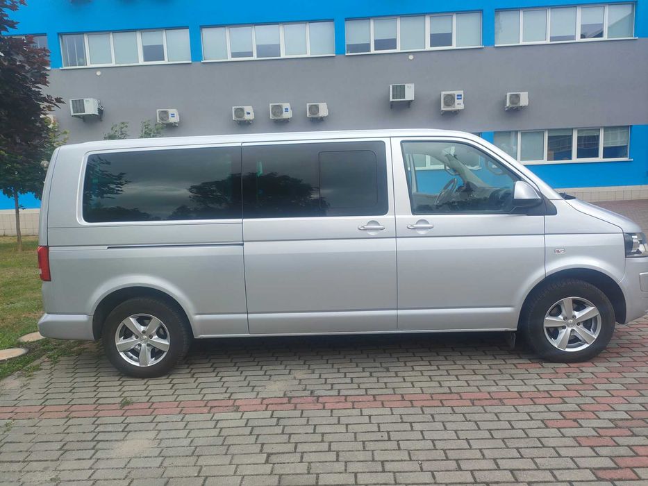 Sprzedaż Volkswagen Caravelle 2010 r 7HC. 8 osobowy