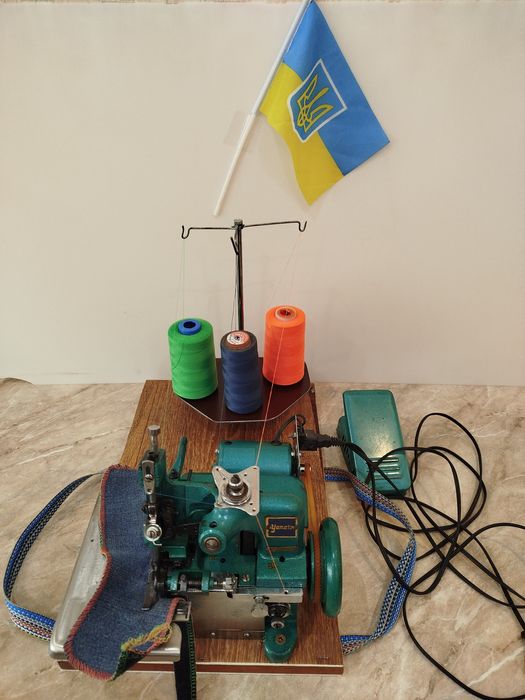 Оверлок тринитковий 51 класу.