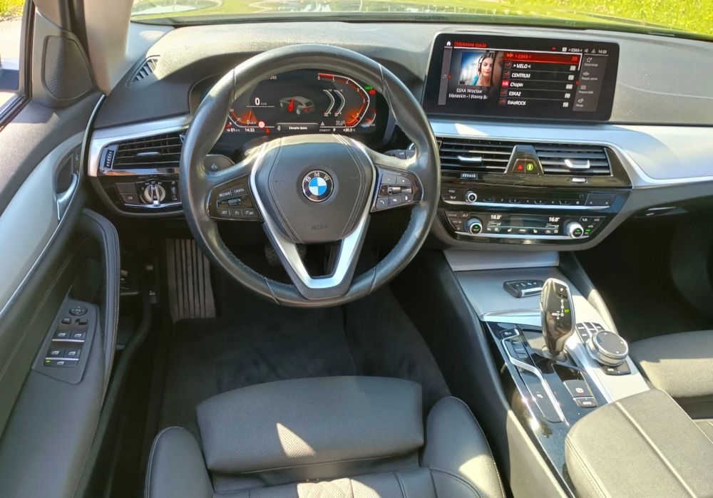 Bmw 520 hybryd  2.0 d .2021r