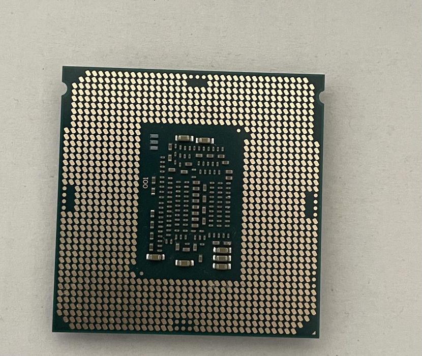 Procesor intel core i3-8100
