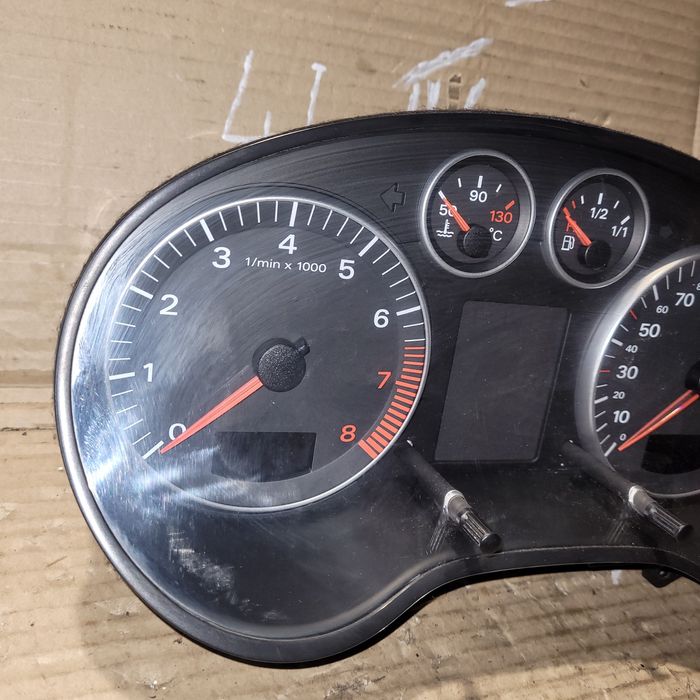Licznik zegary audi a3 8p 1.6MPI benzyna 2003r VDO