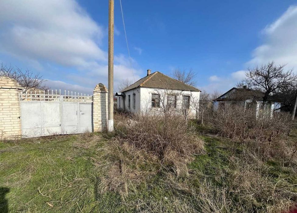 Продам дом с земельным участком 15 соток в  предместье города