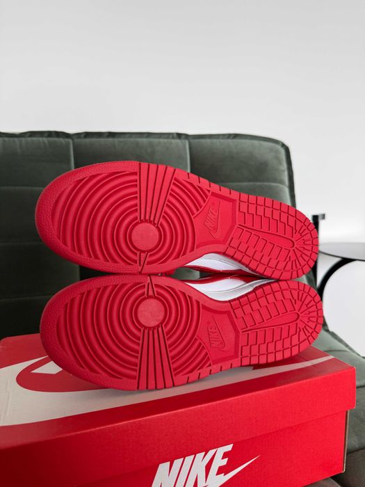 Nike Dunk Low University Red