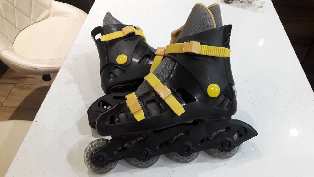 łyżworolki rolki łyżwy czarno-szare rozmiar 36 kółka kauczukowe, nowe