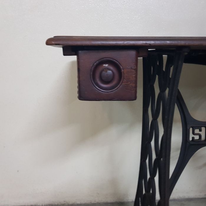 Máquina de Costura Singer