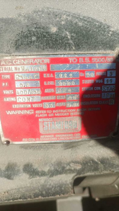 Gerador Trifásico 125 kVA / 100 kW - Motor V.M. e Alternador Stamford