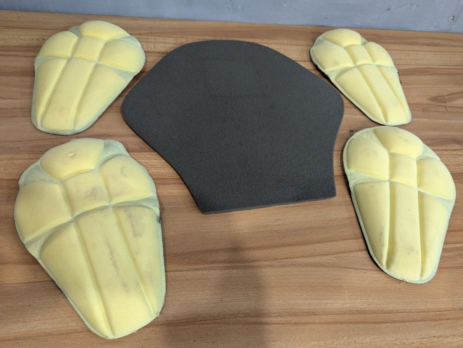 Захист мотокуртки (лікті, плечі, спина) Frank Thomas