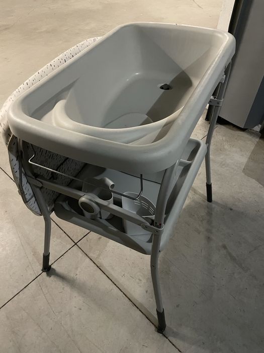 Banheira com trocador chicco