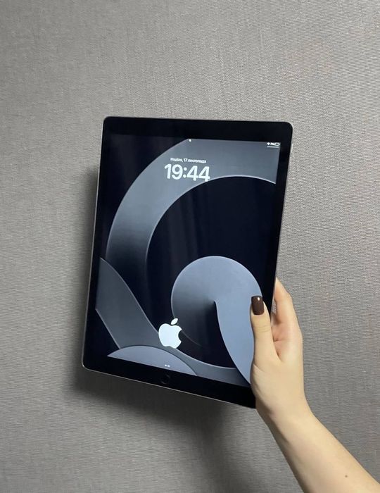 iPad Pro 12.9 в дуже хорошому стані