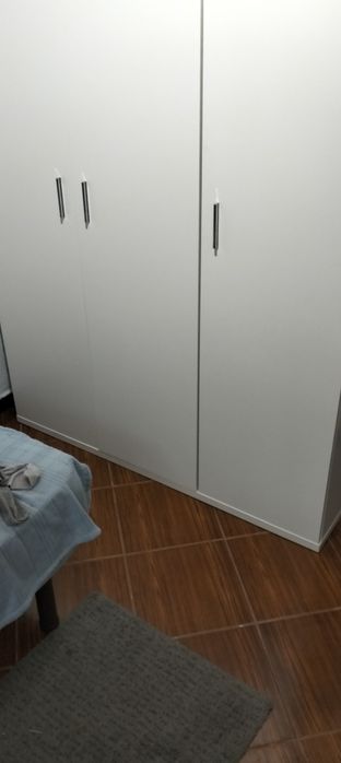 Roupeiro de 3 portas